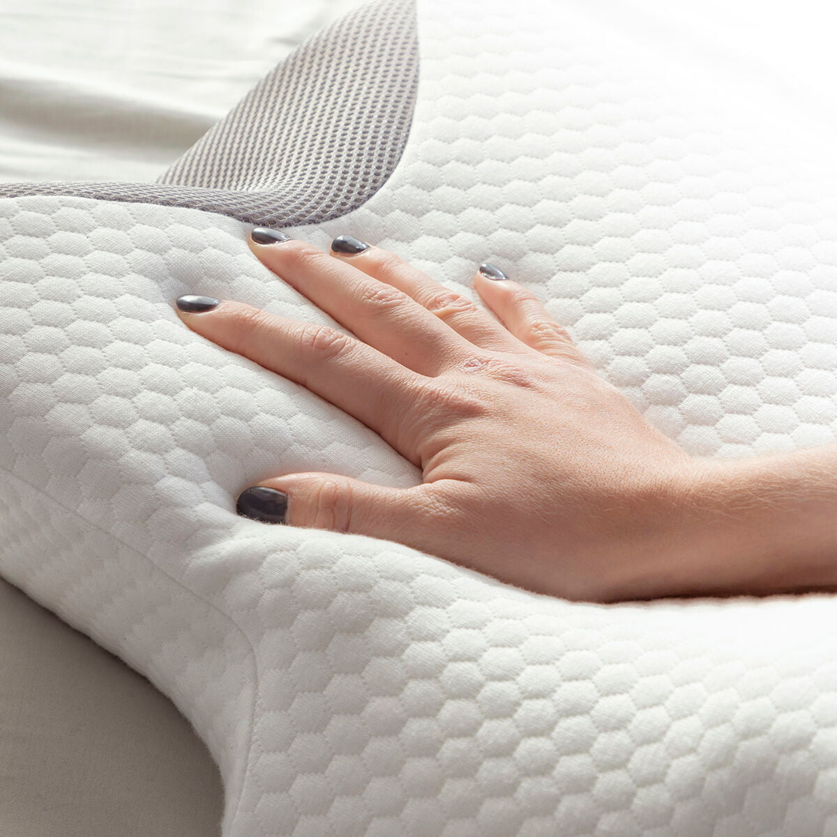 GLOBALIO™ Ergonomic Comfort Pillow